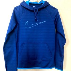 - Nike Sportwear Funnel-neck Hoodie